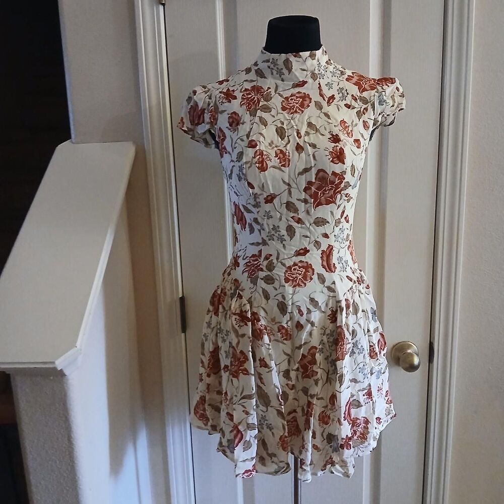 Reformation White Maven Mini Dress Floral Cap Sleeve Mock Neck Drop Waist 2 - Picture 2 of 8